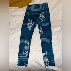 Zyia Active Teal Light N Tight Leggings Stripe Floral - Size Medium